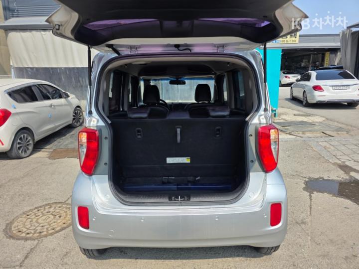 Kia Ray 1.0 Gasoline Deluxe Special 7