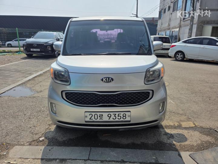 Kia Ray 1.0 Gasoline Deluxe Special 4