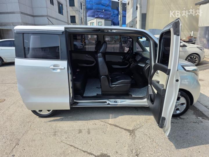 Kia Ray 1.0 Gasoline Deluxe Special 8