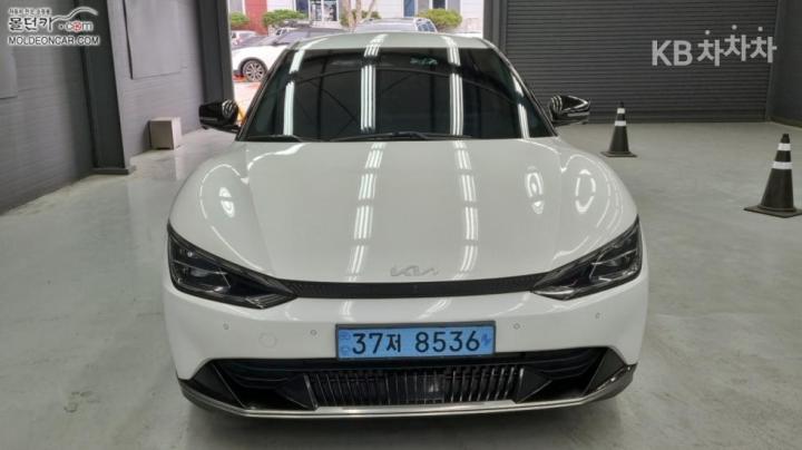 Kia EV6 Long Range 2WD Earth 4