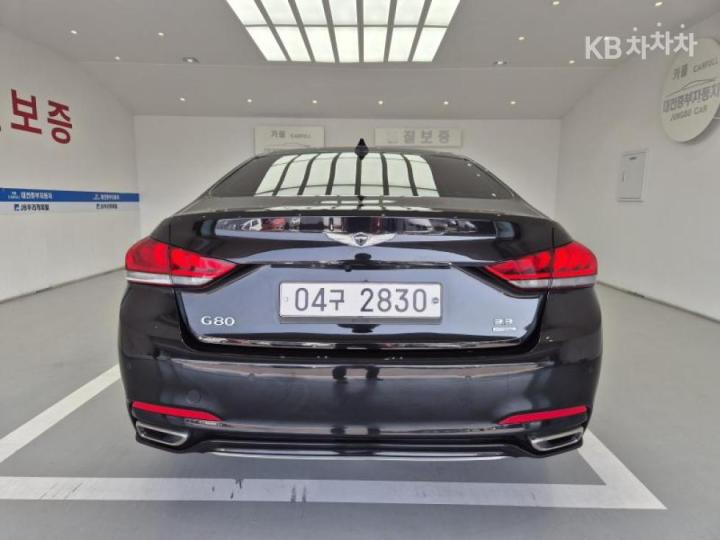 Genesis G80 3.3 GDI AWD Premium Luxury 4