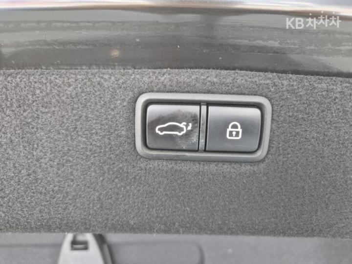 Genesis G80 3.3 GDI AWD Premium Luxury 6