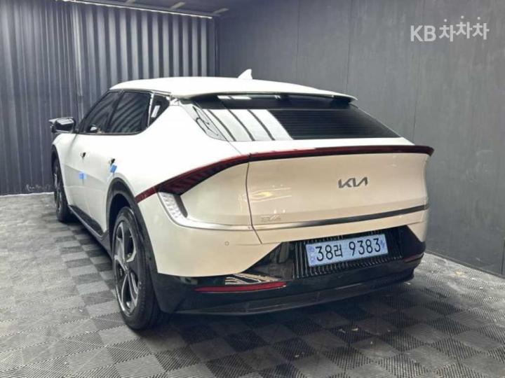 Kia EV6 Long Range 2WD Earth 4