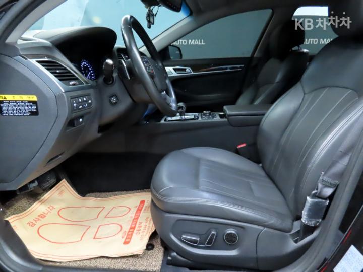 Genesis G80 3.3 GDI AWD Premium Luxury 8