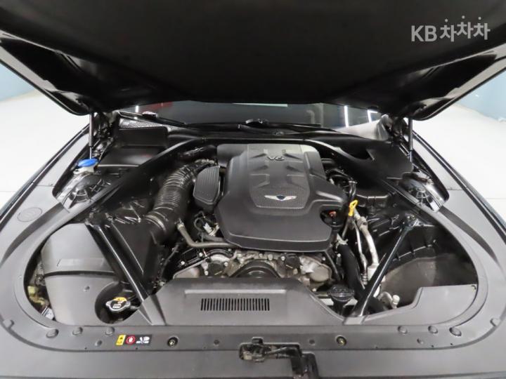 Genesis G80 3.3 GDI AWD Premium Luxury 7