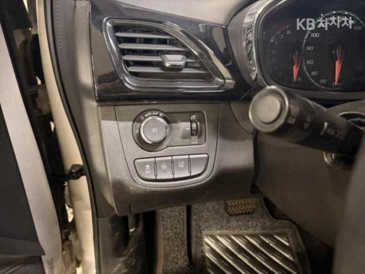 Chevrolet Spark The Next LTZ 9