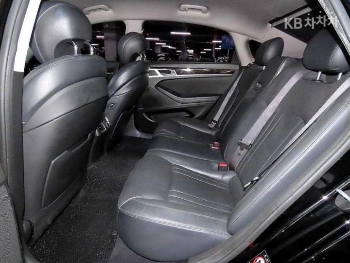 Hyundai Genesis DH G330 Premium 8