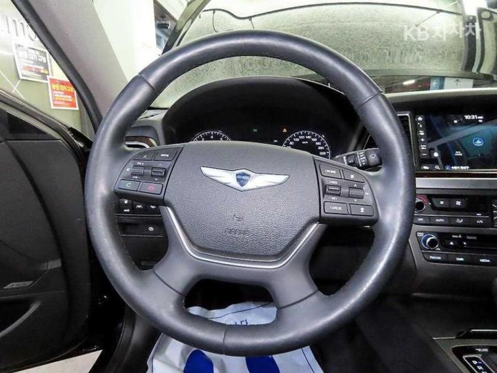 Hyundai Genesis DH G330 Premium 9