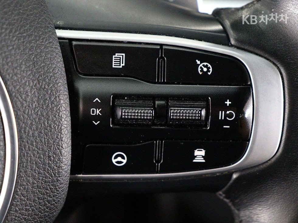 2022 - kia k5