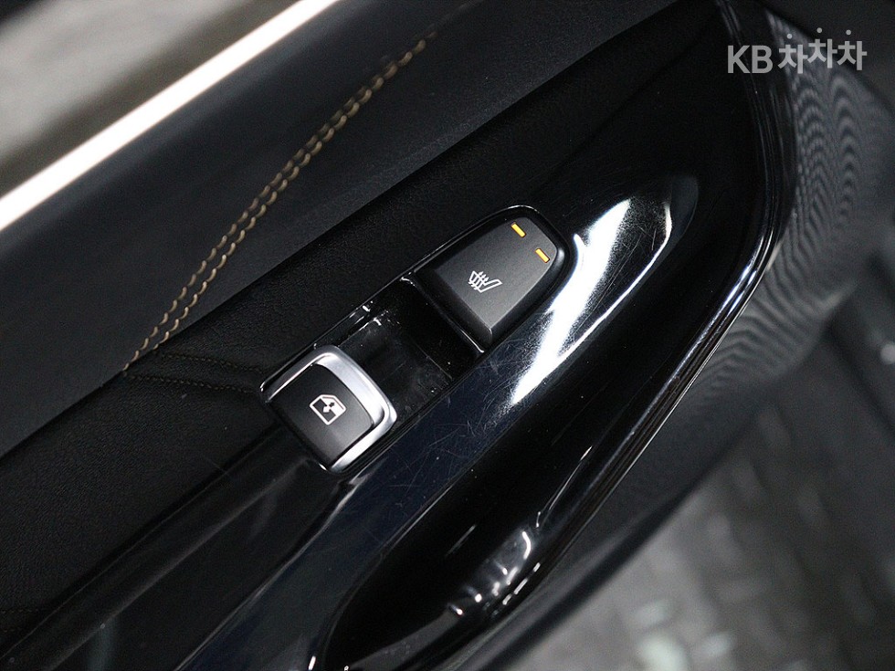 2022 - kia k5