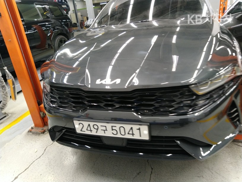 2022 - kia k5