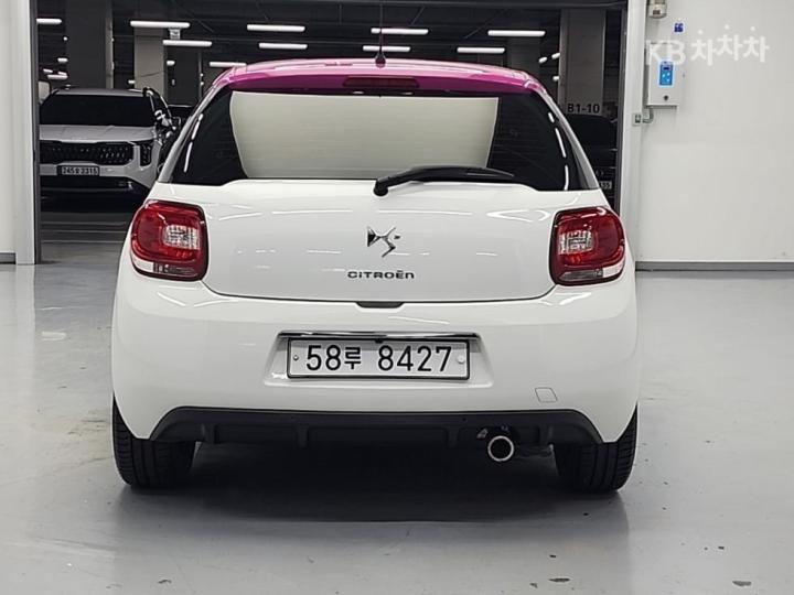 Citroen DS3 1.4 e-HDi Chic 4