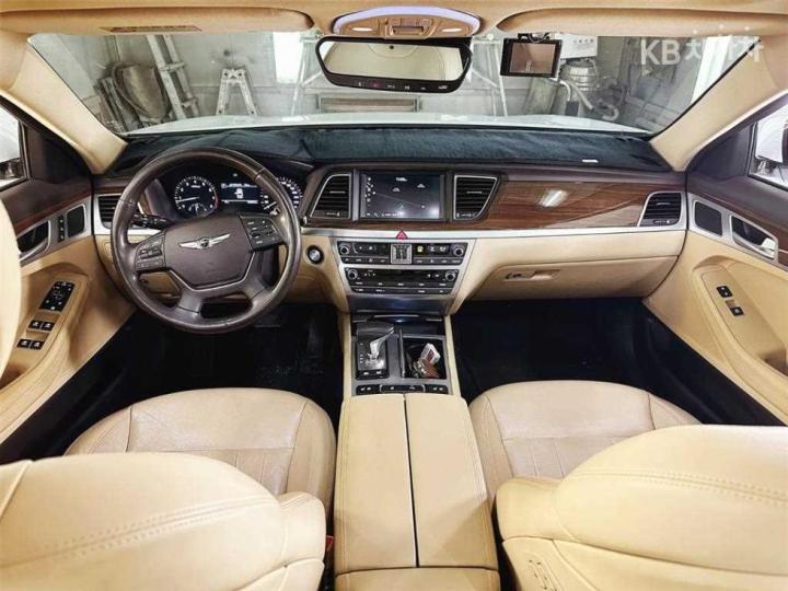 Genesis G80 3.3 GDI AWD Luxury 5