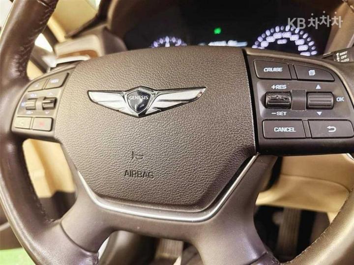 Genesis G80 3.3 GDI AWD Luxury 6