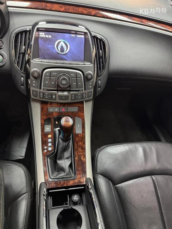 Chevrolet Alpheon EL240 Premium 9