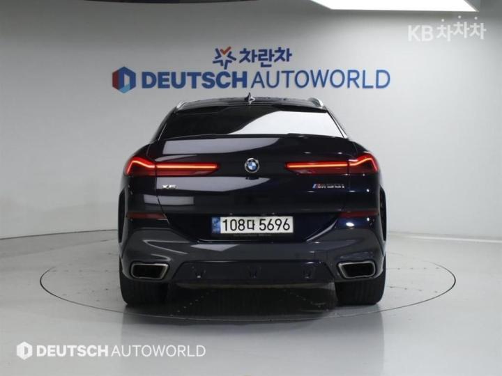 BMW X6 G06 M50i Base Type 5