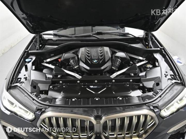 BMW X6 G06 M50i Base Type 7