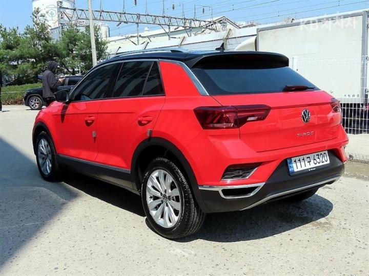 Volkswagen T-Roc 2.0 TDI Premium 4