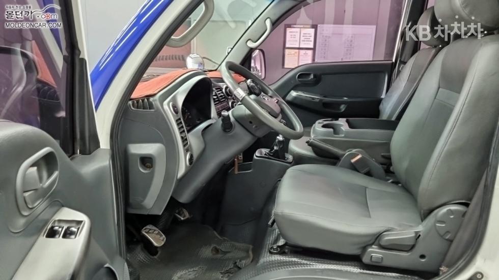 2017 - kia bongo iii