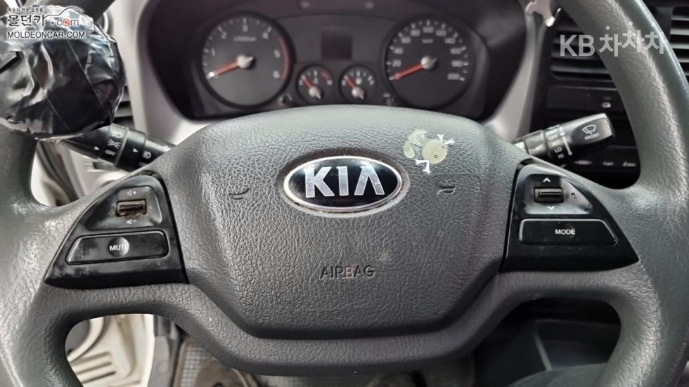 2017 - kia bongo iii