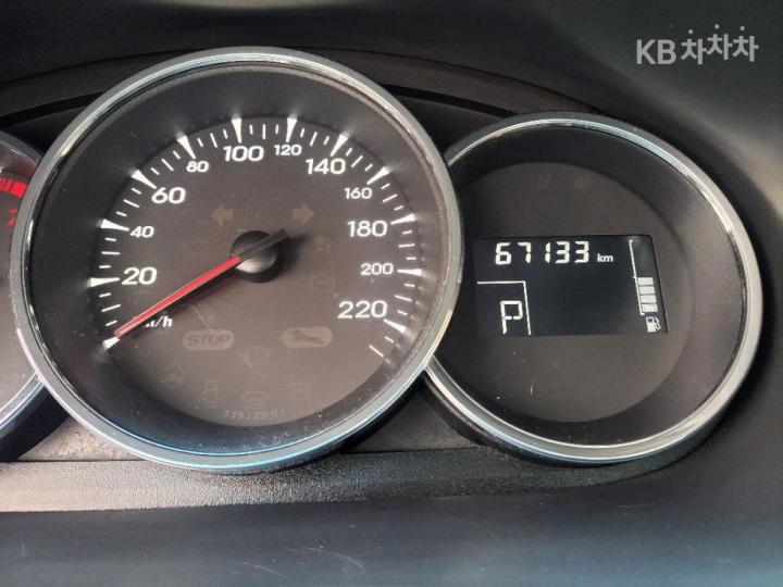 Renault SM3 New SE Black Base Type 7