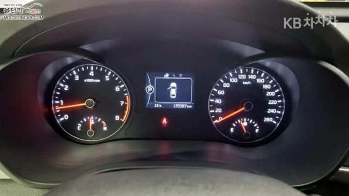 Kia K5 2.0 LPI MX Luxury 6