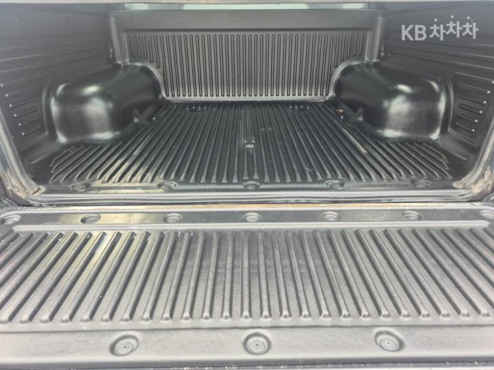 KG Mobility (Ssangyong) Korando Sport CX5 2WD Fashion 9