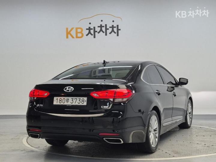 Hyundai Aslan G330 Modern 4