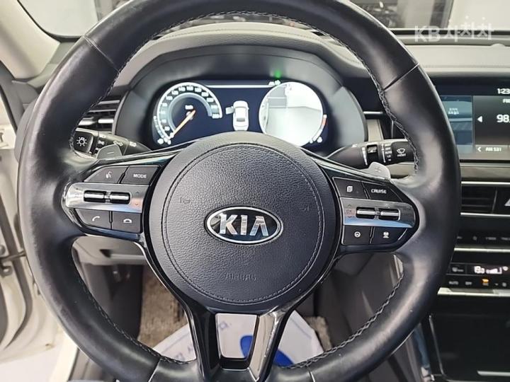 Kia K7 Premier 3.0 LPi Noblesse 10