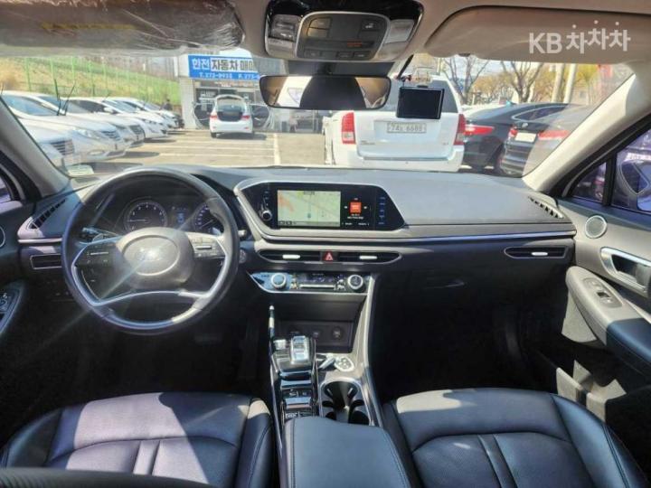 Hyundai Sonata DN8 2.0 LPG Smart 7