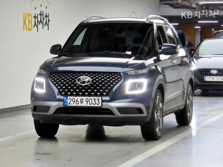 Hyundai Venue Gasoline 1.6 FLUX 3