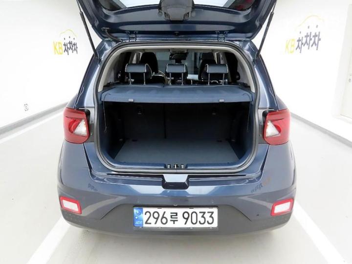 Hyundai Venue Gasoline 1.6 FLUX 6