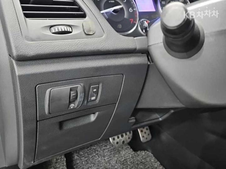 Renault SM5 New Platinum LPLI Premium Type 9