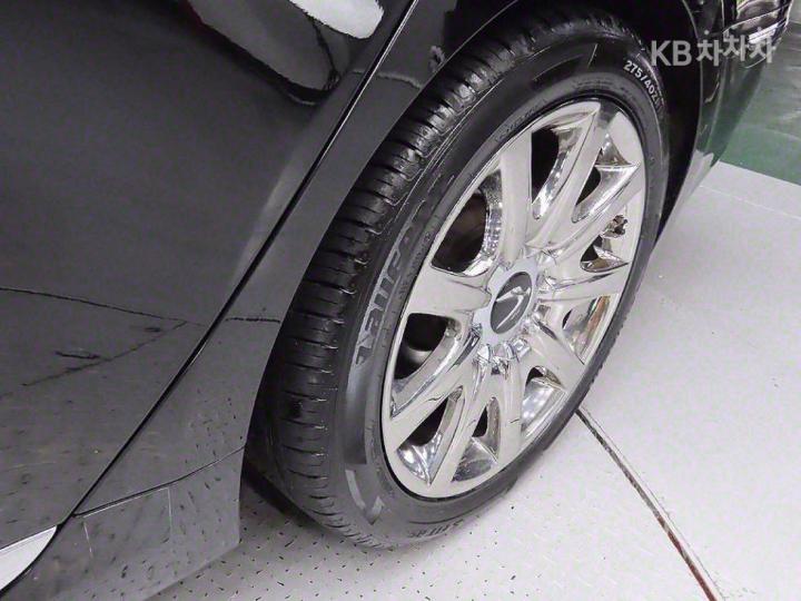 Hyundai Equus New VS500 Prestige 6