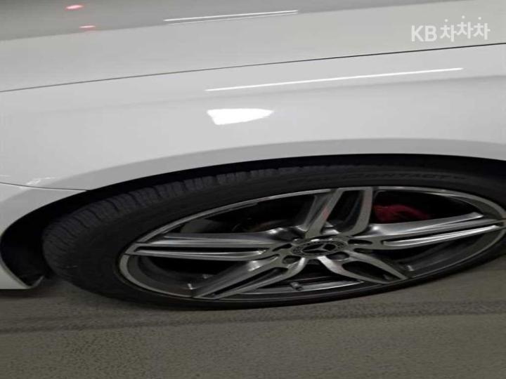 Mercedes-Benz E-Class W213 E300 Avantgarde 7