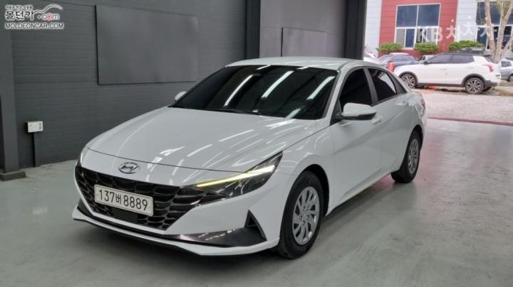 Hyundai Avante CN7 1.6 LPi Style 2