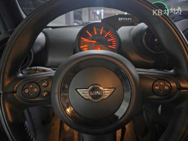 Mini Countryman D ALL4 2.0 Base Type 9