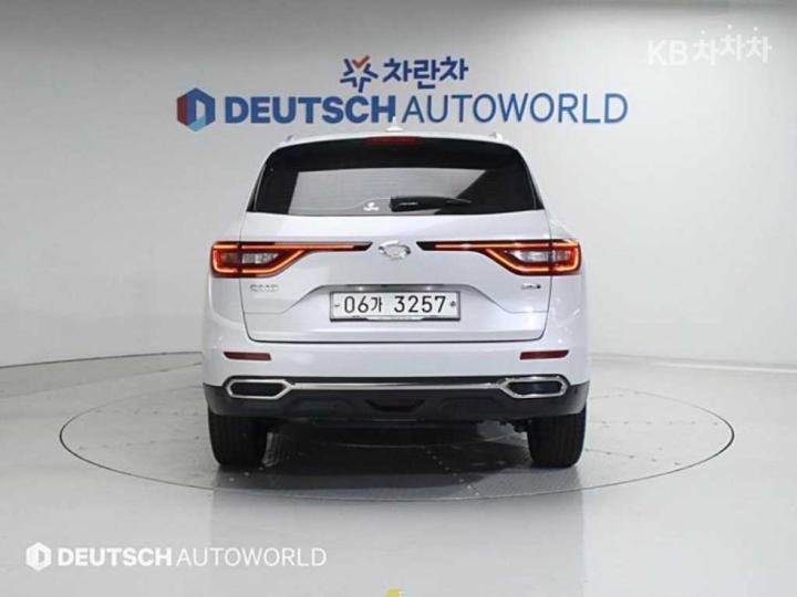 Renault QM6 2.0 2WD RE Signature 5