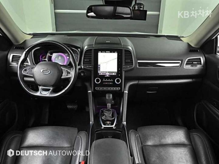 Renault QM6 2.0 2WD RE Signature 8