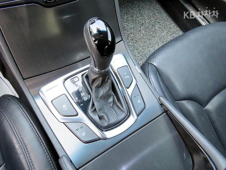 Hyundai Grandeur HG HG220 Diesel Modern 10