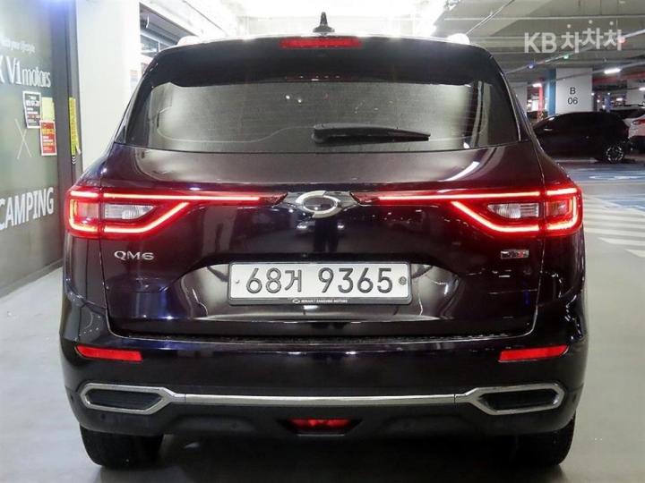 Renault QM6 Gasoline 2.0 2WD RE Signature 6