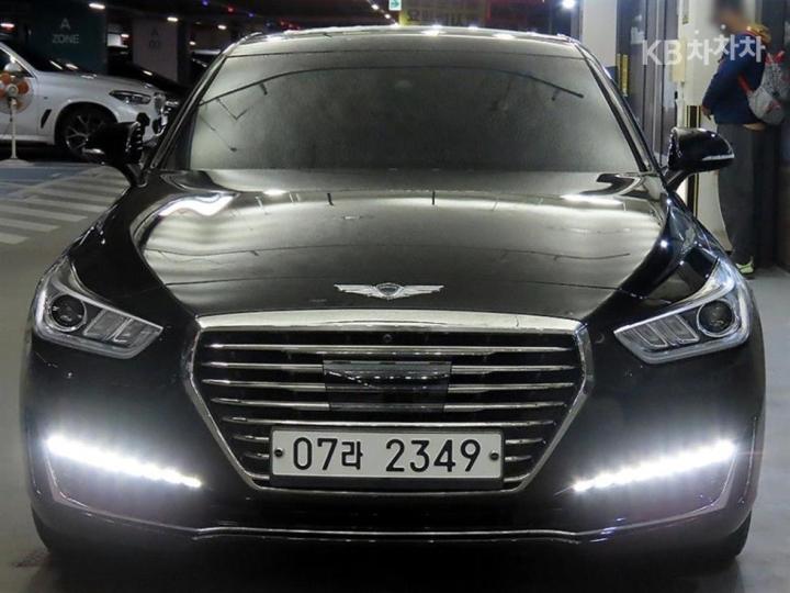Genesis EQ900 3.8 GDI AWD Luxury 3