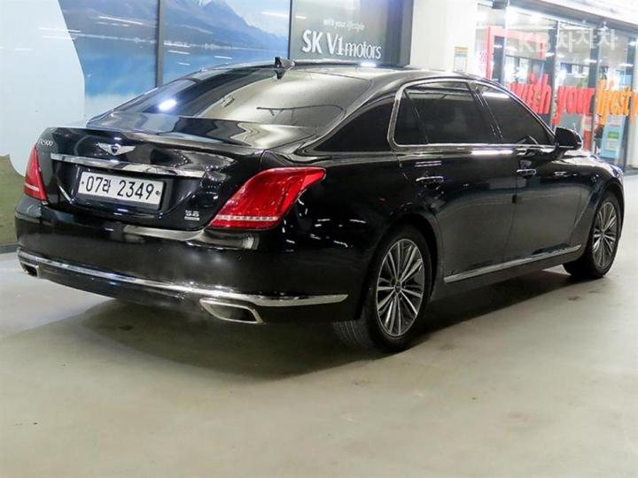 Genesis EQ900 3.8 GDI AWD Luxury 5