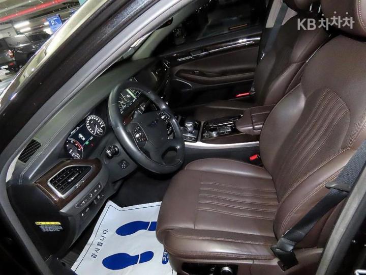 Genesis EQ900 3.8 GDI AWD Luxury 7