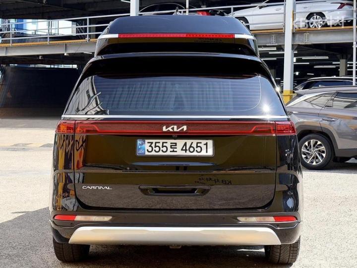 Kia Carnival High Limousine G3.5 GDI Signature 4