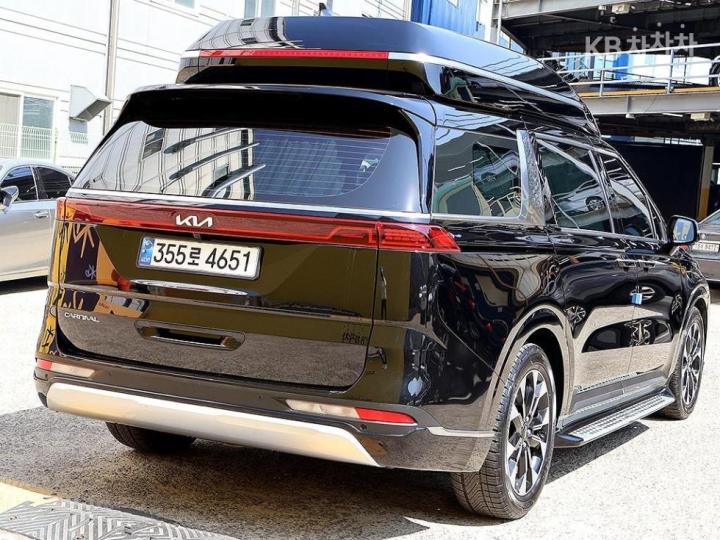 Kia Carnival High Limousine G3.5 GDI Signature 5