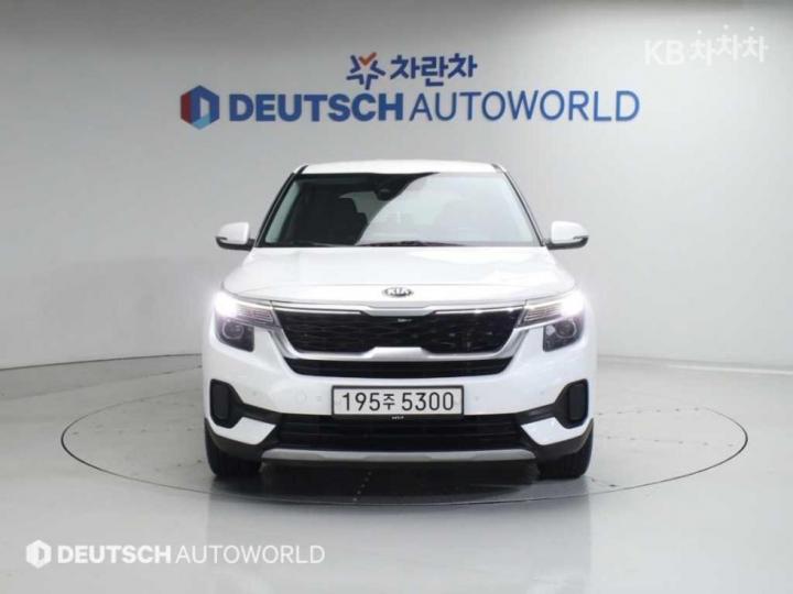 Kia Seltos 1.6 Diesel 2WD Prestige 4
