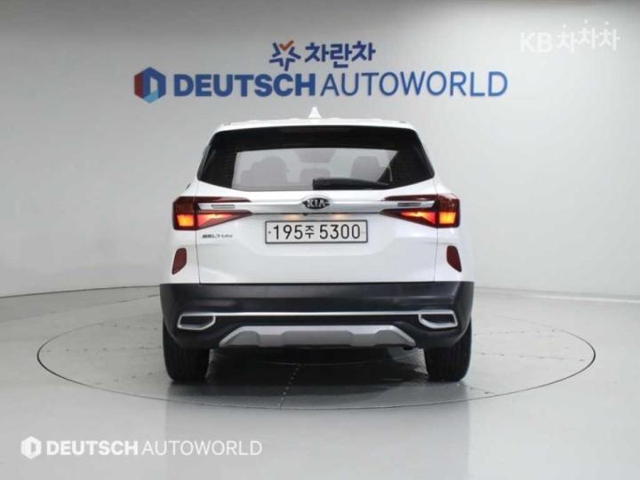 Kia Seltos 1.6 Diesel 2WD Prestige 5