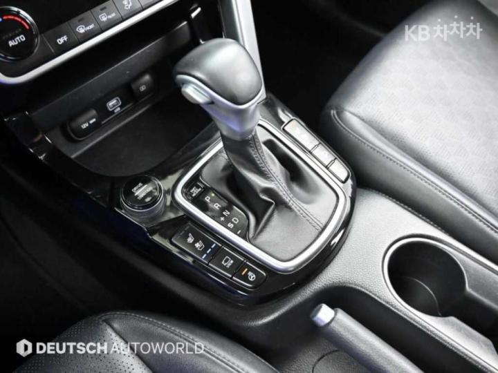 Kia Seltos 1.6 Diesel 2WD Prestige 10