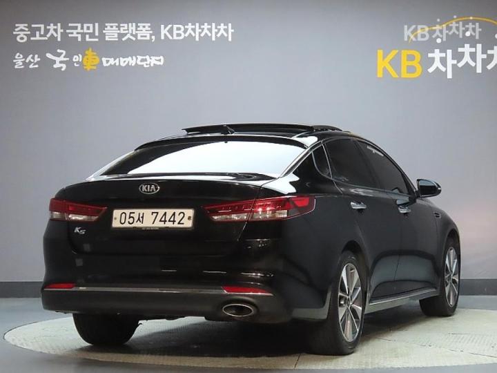 Kia K5 — miniaturë 2